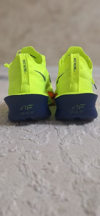 Продам кроссовки Nike Zoom.