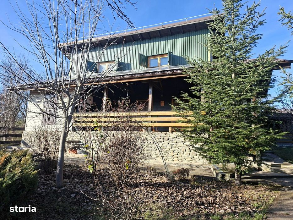 Priveliste de vis, 5 camere, anexe, 7000 mp, de mutat, comision 0%!