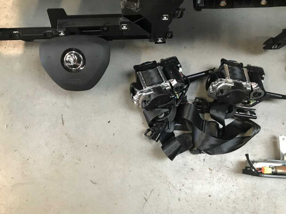 Skoda Kodiaq - plansa de bord - kit airbag - set centuri de siguranta