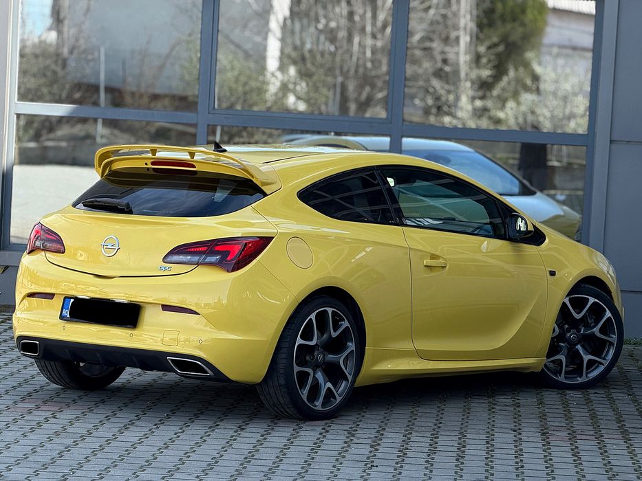 Opel Astra OPC 280 HP Stock