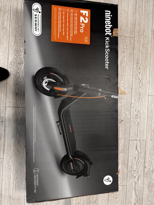 Електрическата тротинетката Ninebot F2 Pr