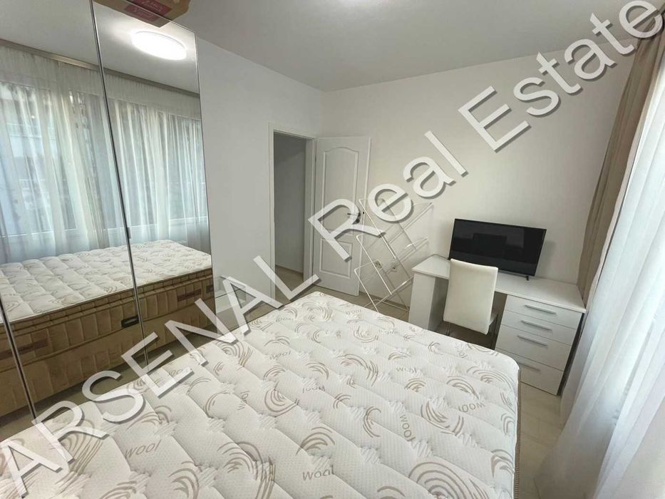 Дава се под наем Тристаен апартамент в София, Стрелбище - 100 кв.м за 900 € - Снимка #4