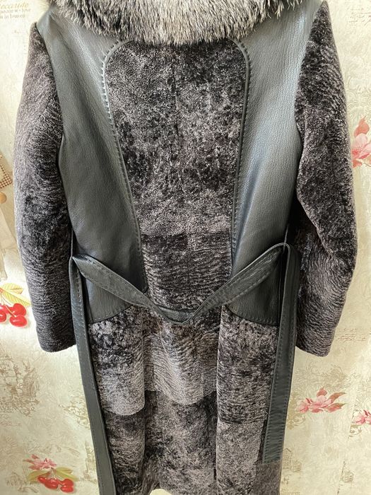 Продаю турецкое зимнее пальто