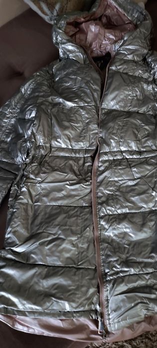 Пуховик46 р-р,шапка,кофта.