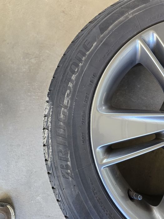 2 Броя 225/55/17 Bridgestone 5,6mm