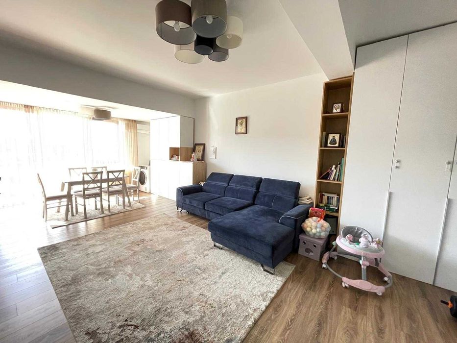 Apartament cu 2 camere de vânzare Gruia + loc de parcare