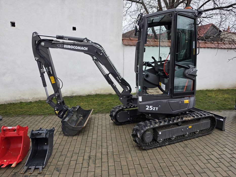 Inchiriem  Miniexcavator, miniincarcator, motocultor, remorca 3.5 T
