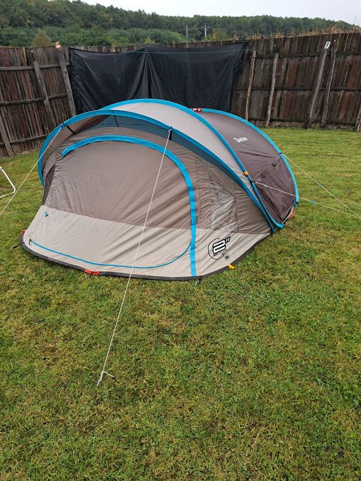 Vand cort Quechua 3 persoane