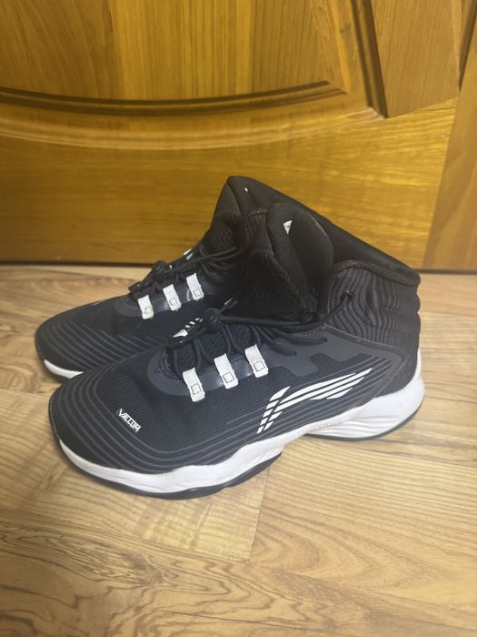 Продам кросовки р 38