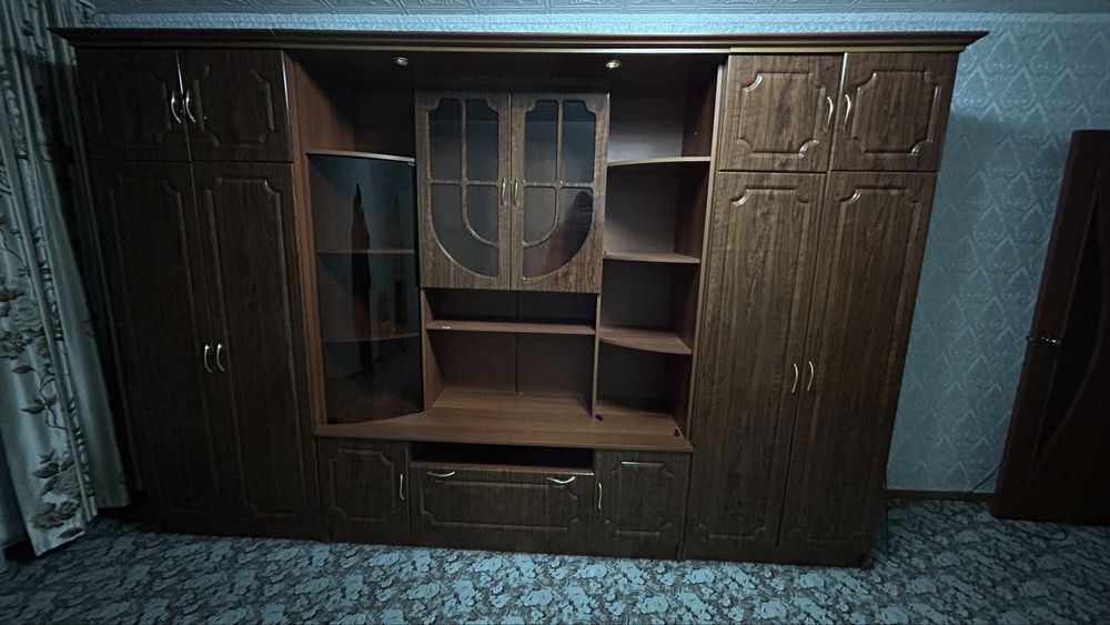 Продаю шкаф стенку