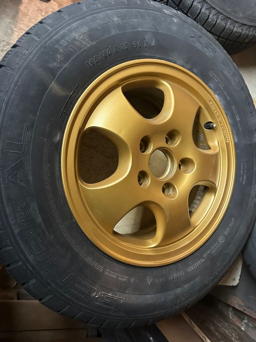 195/80/15 Гуми с Джанти Хонда ЦР-В \ Honda CR-V