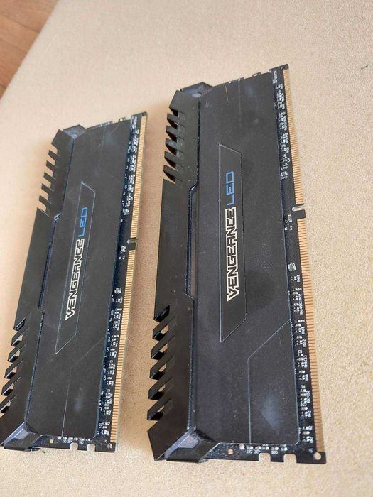 16GB DDR4 3000Mhz - RAM памет