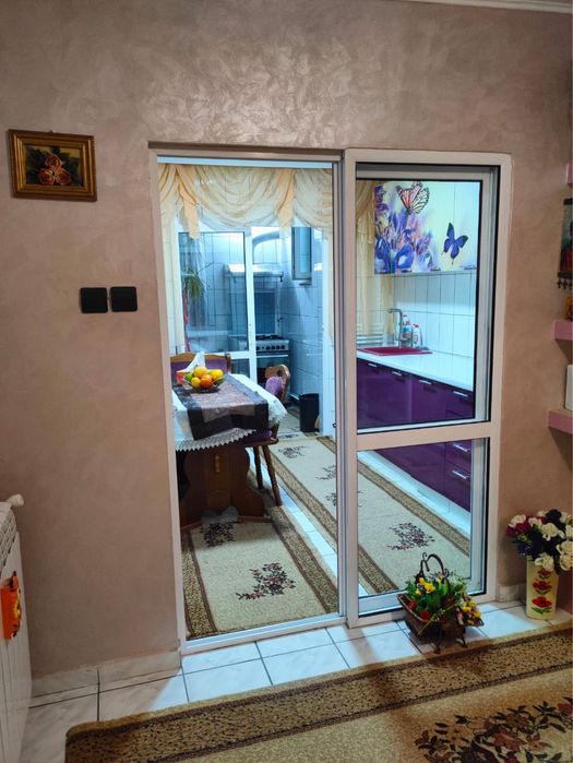 Inchiriez apartament 3 cam Frumoasa