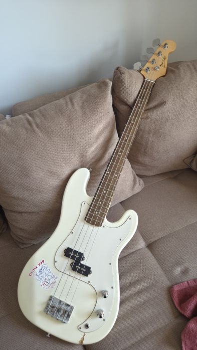 Бас гитара Deviser