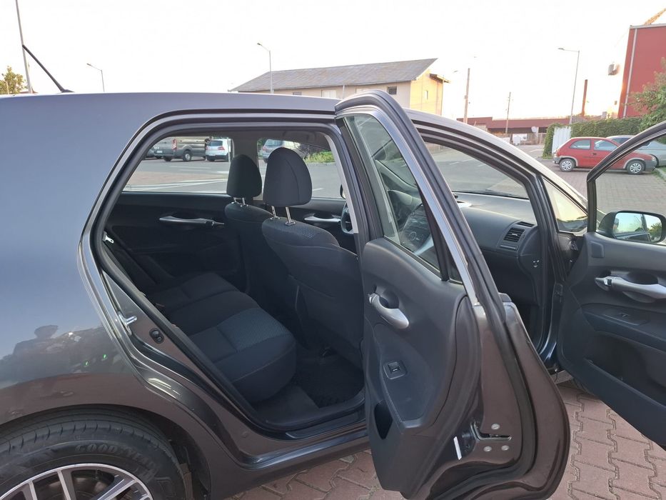 Primul proprietar vând Toyota Auris 1.4 D, an 2012