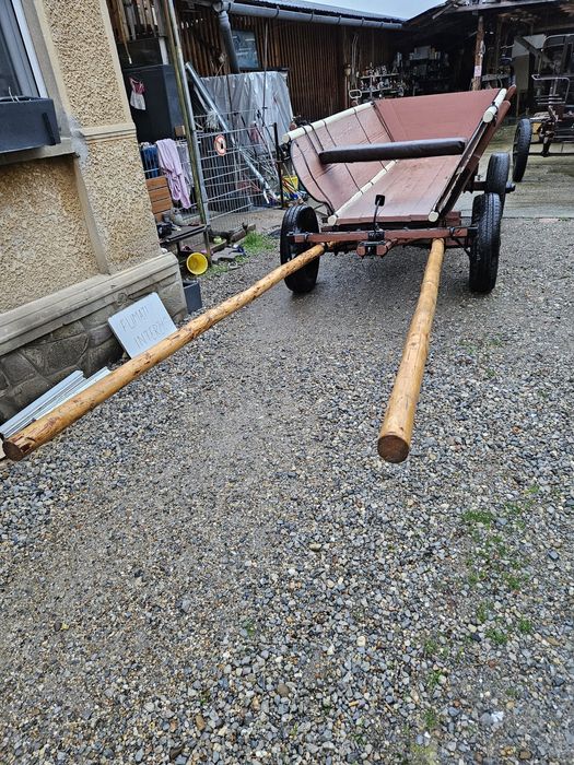 Vând caruta moteasca