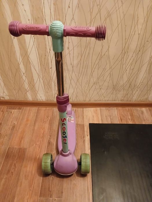 Самокат 2000 тенге