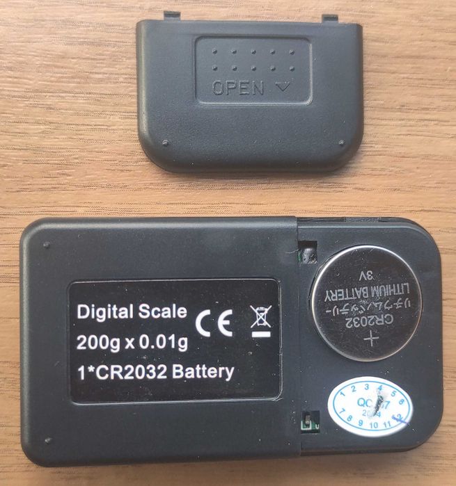 Малка везна до 500грама с точност 0.01 грам