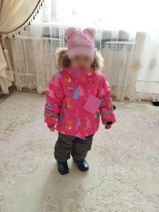 Продам детскую куртку для девочек