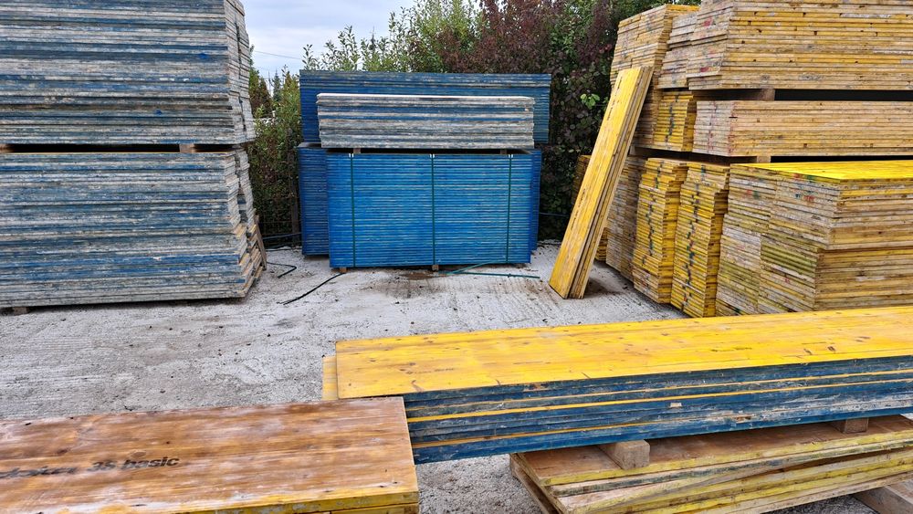 Montanți 0.5 m 1 m 1.5m distanțiere lamele pana cofraje Doka popici