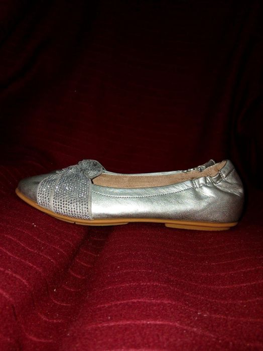 Из США, элегантные женские балетки от бренда "fitflop"