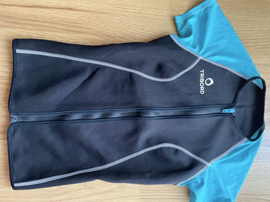 тениска за море, сърф, плаж, неопреново горнище