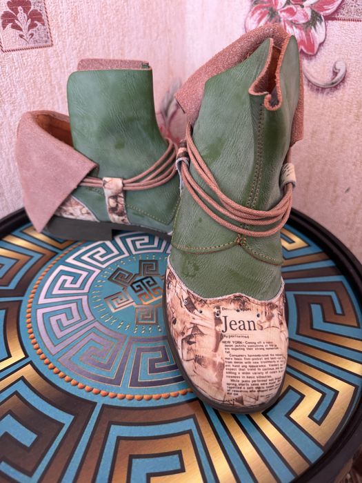 Продам новые кожаные ботинки