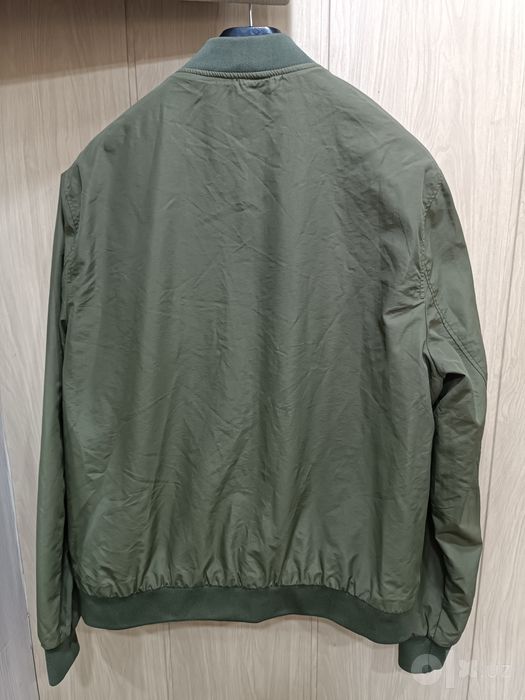 Оригинальная ветровка H&M