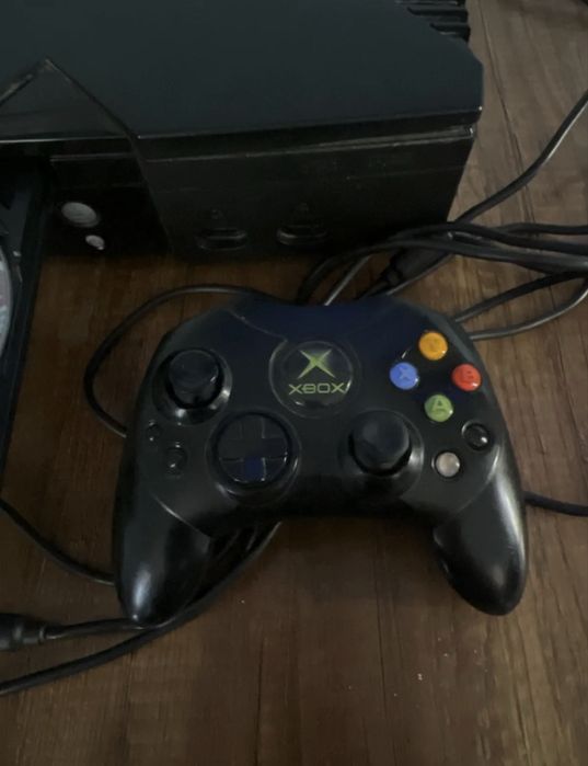 XBOX sotiladi aybi yoq