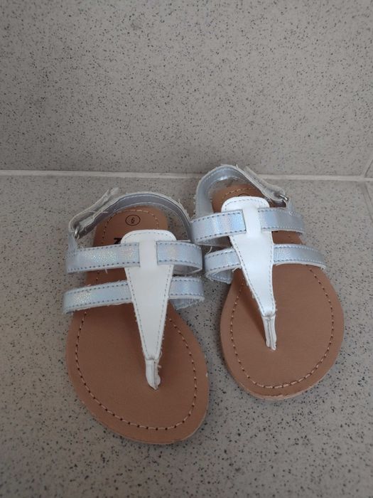 Sandalute pentru fetite, cu arici, NOI FARA ETICHETA, masura 22