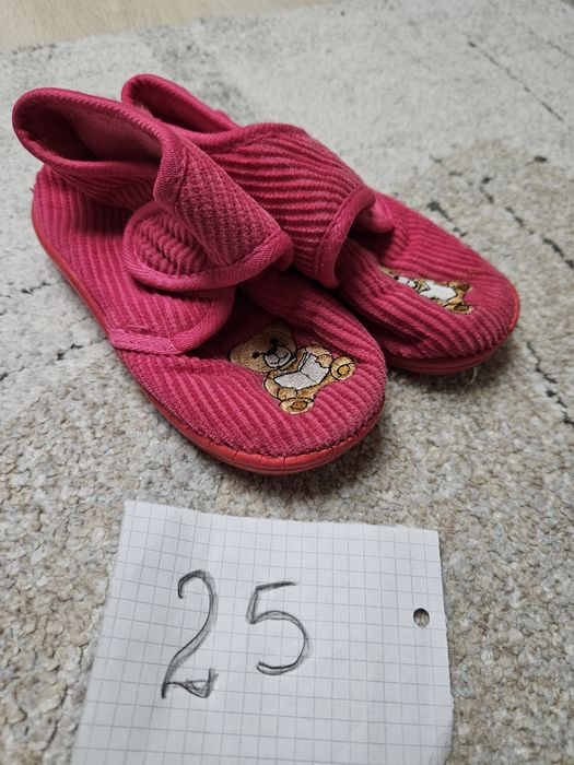 Lot 4 perechi de papuci marimea 25