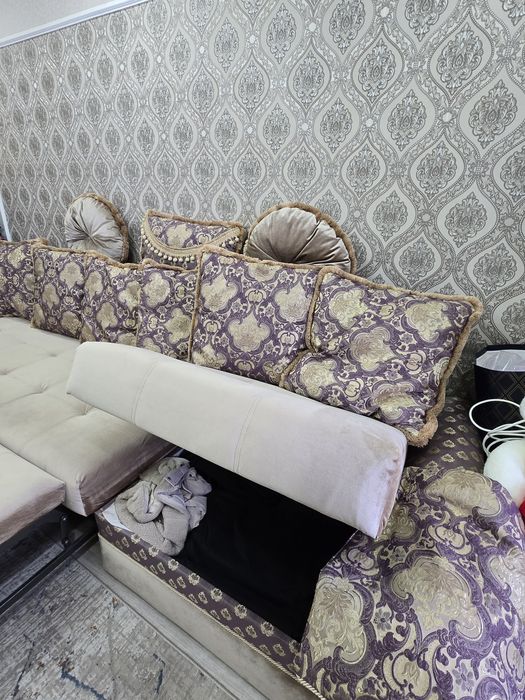 Продаётся диван !