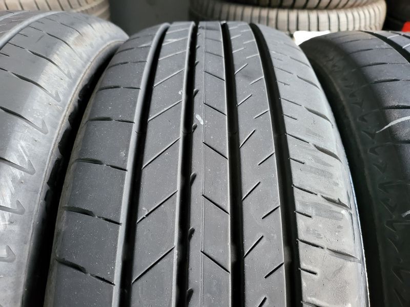 225/60/18 BRIDGESTONE 4бр