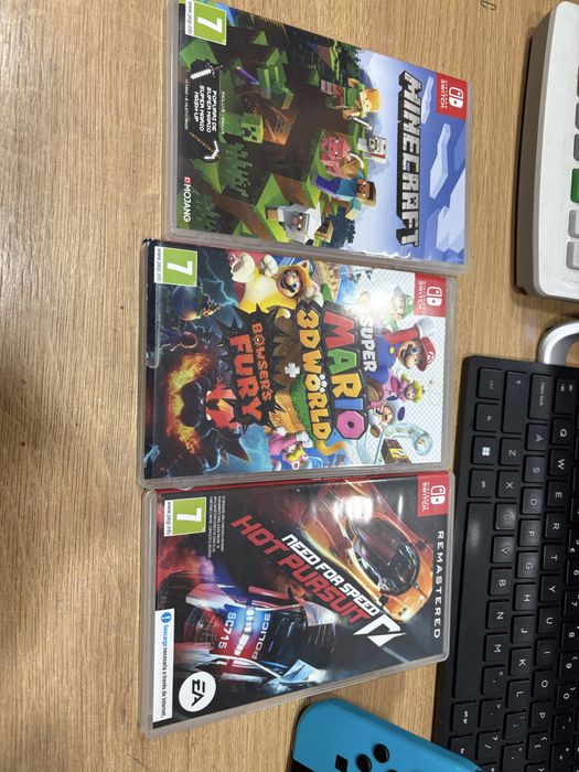 Nintendo Switch + 3 Jocuri + microSD 128GB | Stare foarte bună