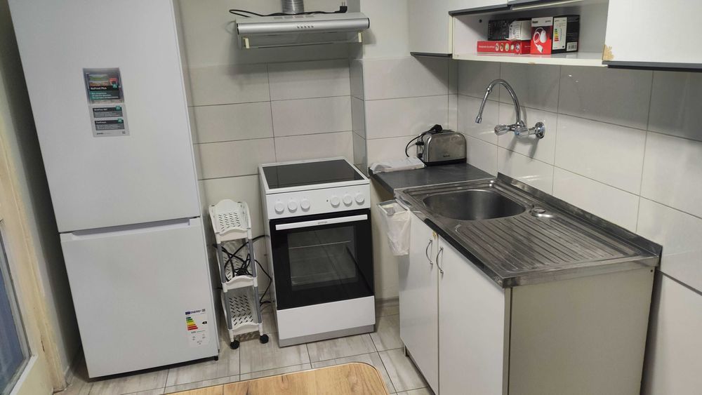 Дава се под наем Тристаен апартамент в Варна, Цветен квартал - 70 кв.м за 450 € - Снимка #14