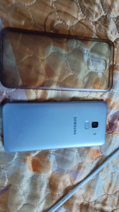 Продам телефон самсунг 6g