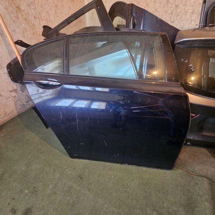 Лява и дясна врата задни за Bmw F01 F02 седан
Вратите са в перфектно с