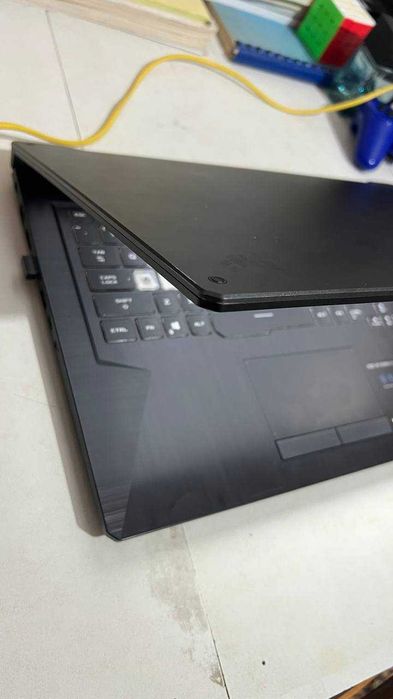 ASUS TUF GAMING F17 i5 11400H 2.70GHz