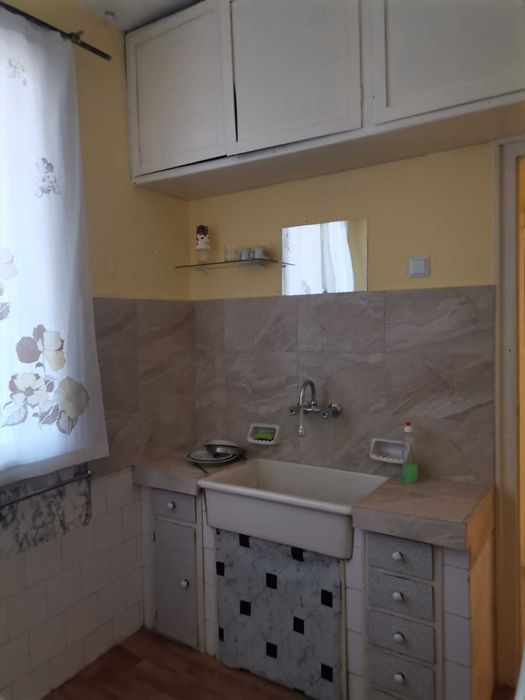 Дава се под наем Тристаен апартамент в Шумен, Добруджански - 90 кв.м за 306 € - Снимка #6