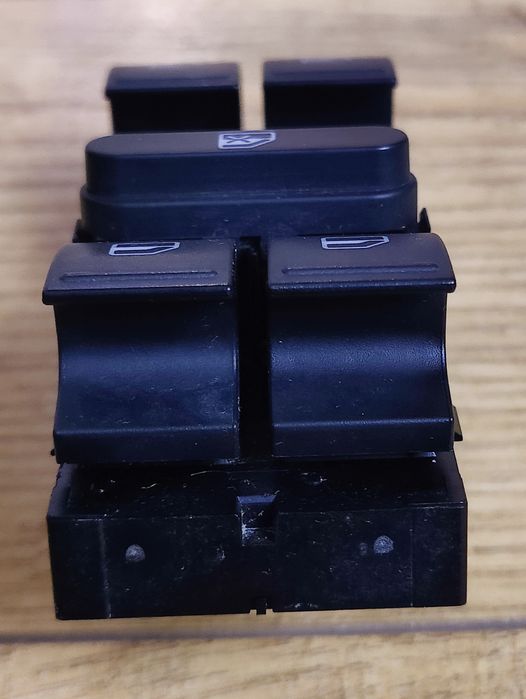 Modul butoane geamuri șofer VW Passat B7 2010–2014 OEM, testat