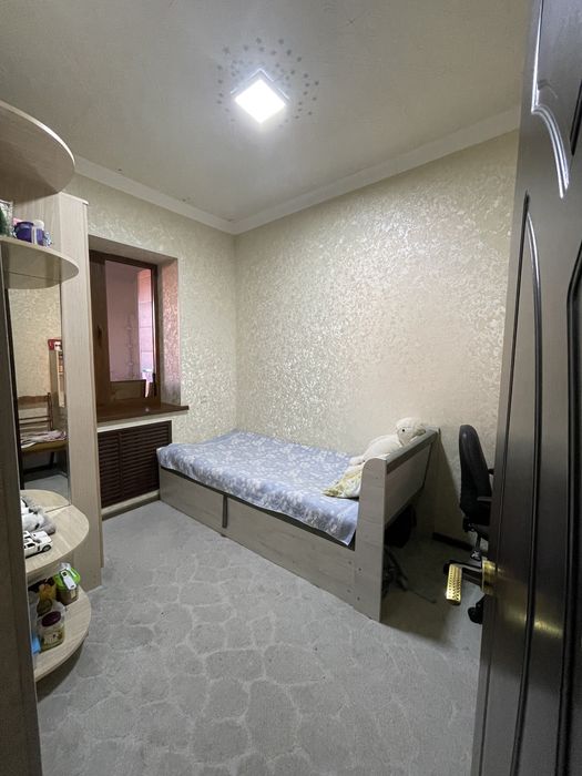 Коттедж 2 хонали сотилади йул устида