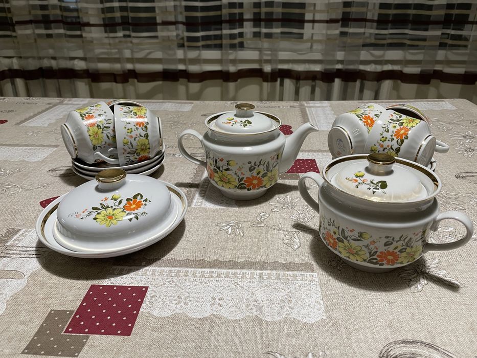 Продаются сервизы