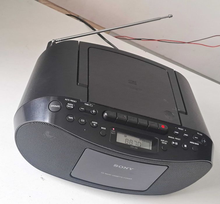 Sony CFD S 50 radio casetofon CD boombox muzica vintage colectie