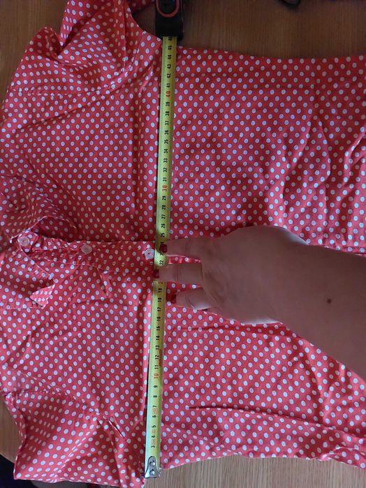 Camasa rosie cu buline pentru fete