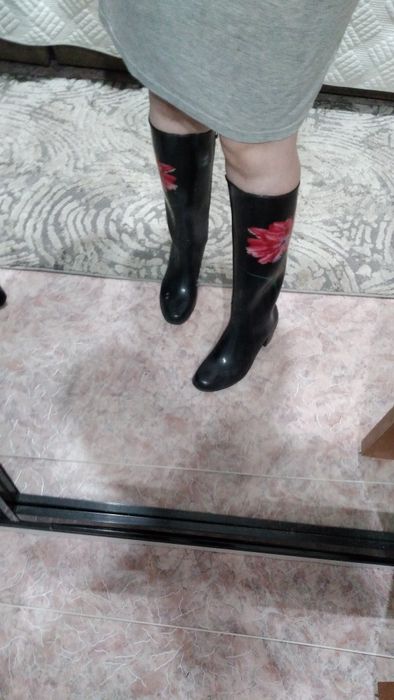 Резиновые сапоги