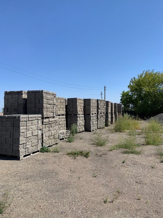 Продам пескоблок рваный облицовочный