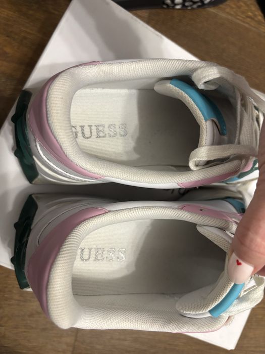 Дамски сникърси  Guess