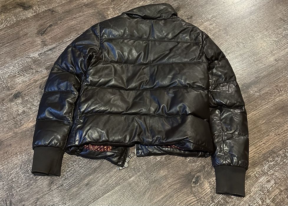 Бомбър от естествена кожа в тъмно кафяво