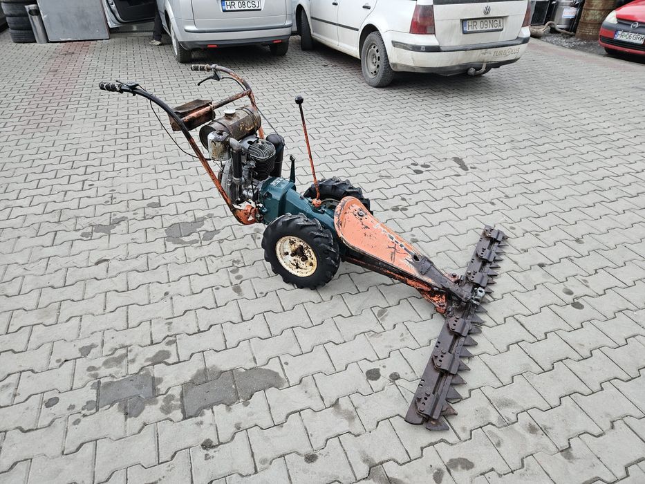 Cositor de fîn reform 158 ( carpatina) motor rotax