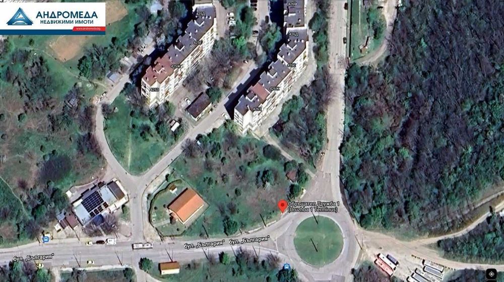 Незастроен урегулиран поземлен имот с площ 3500 кв.м.